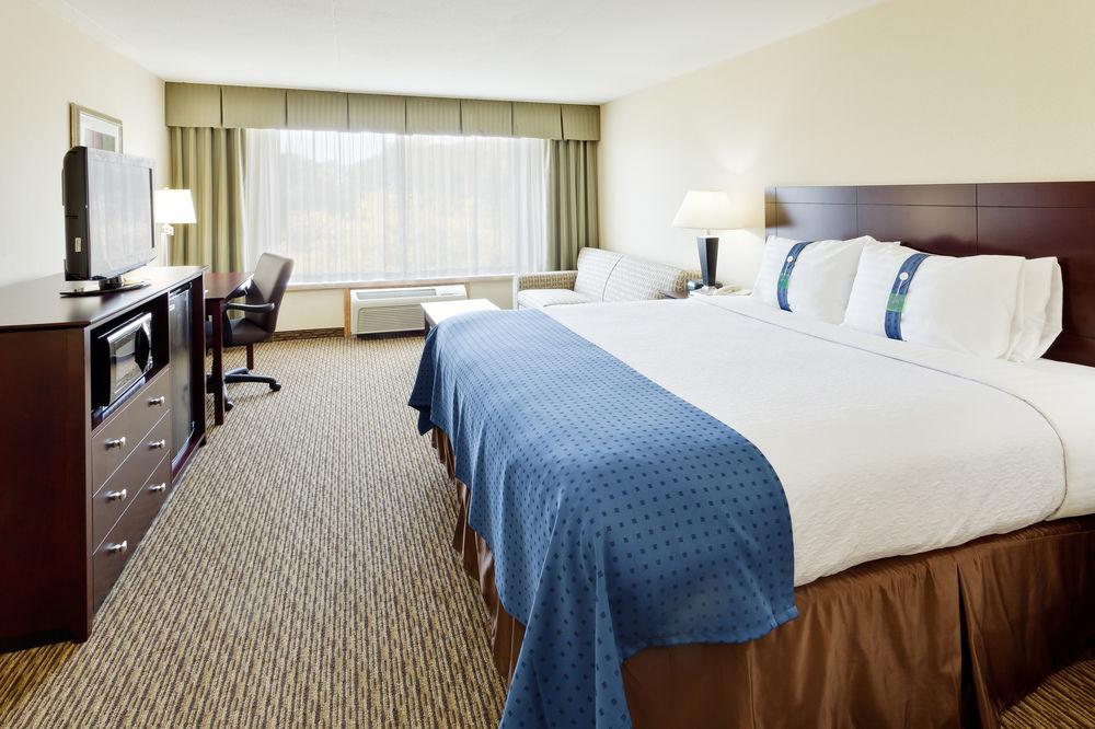 Fairfield Inn & Suites Springfield Enfield Exteriör bild