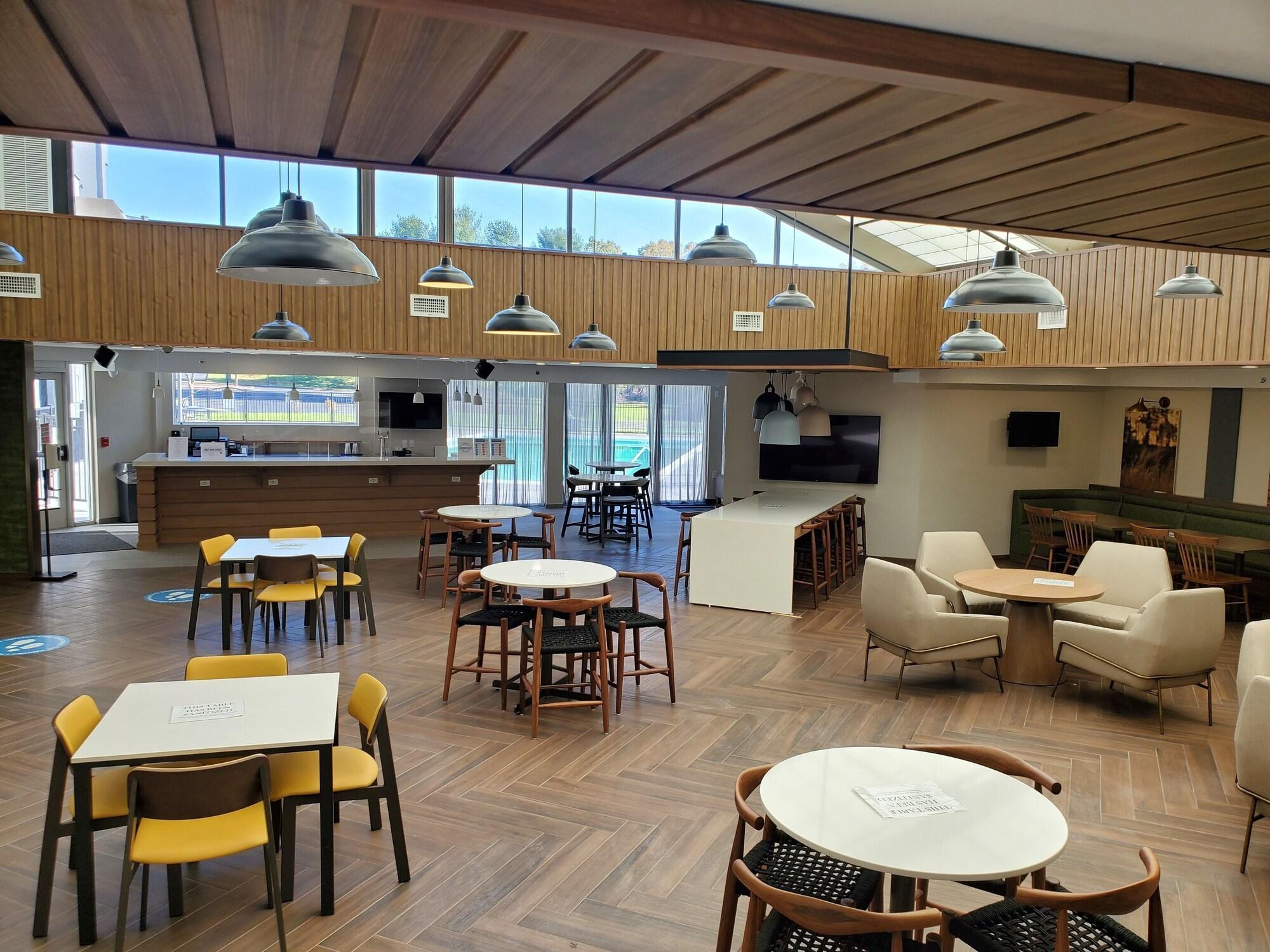 Fairfield Inn & Suites Springfield Enfield Exteriör bild