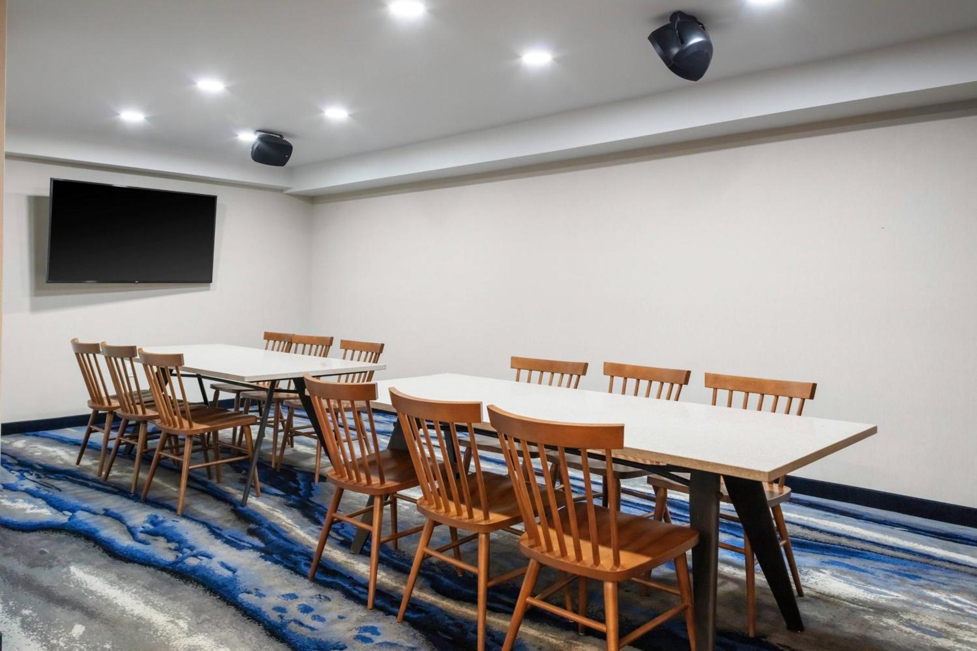 Fairfield Inn & Suites Springfield Enfield Exteriör bild